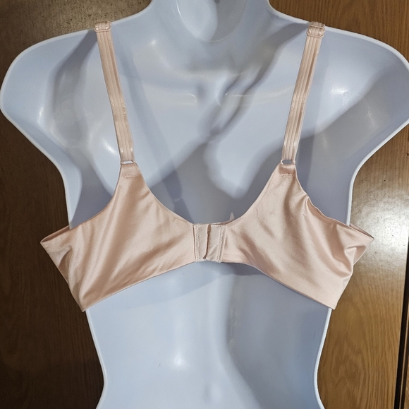 Bali Pink T-Shirt Bra with Seamless Full-Coverage Design - Picture 15 of 16